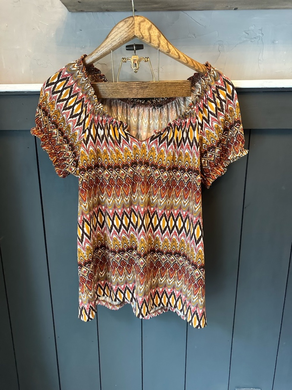 Notations Boho Split Neck Patten Printed Short Sleeve Top Brown Tan White 2X